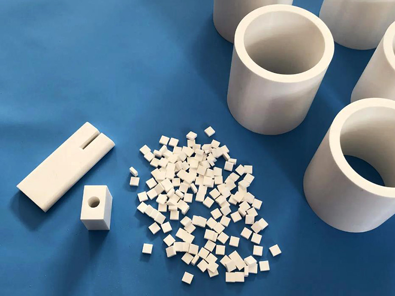 氧化锆陶瓷零件加工的优势介绍